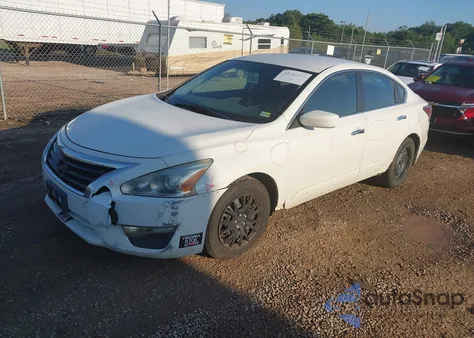 2015 Nissan Altima 2.5 S из США, поврежденный, VIN 1N4AL3AP4FN389008